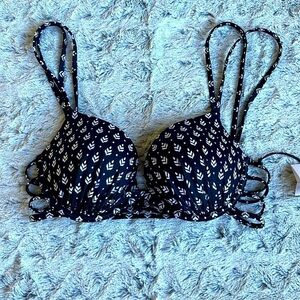 NWT Shade & Shore padded push up halter bikini top